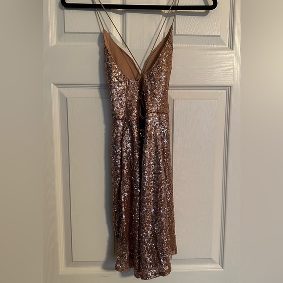 Hello Molly Dress - Picture 3 of 5